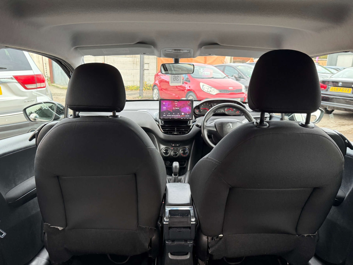 Used Peugeot 208 2013 for sale - 76351998: Photo 17