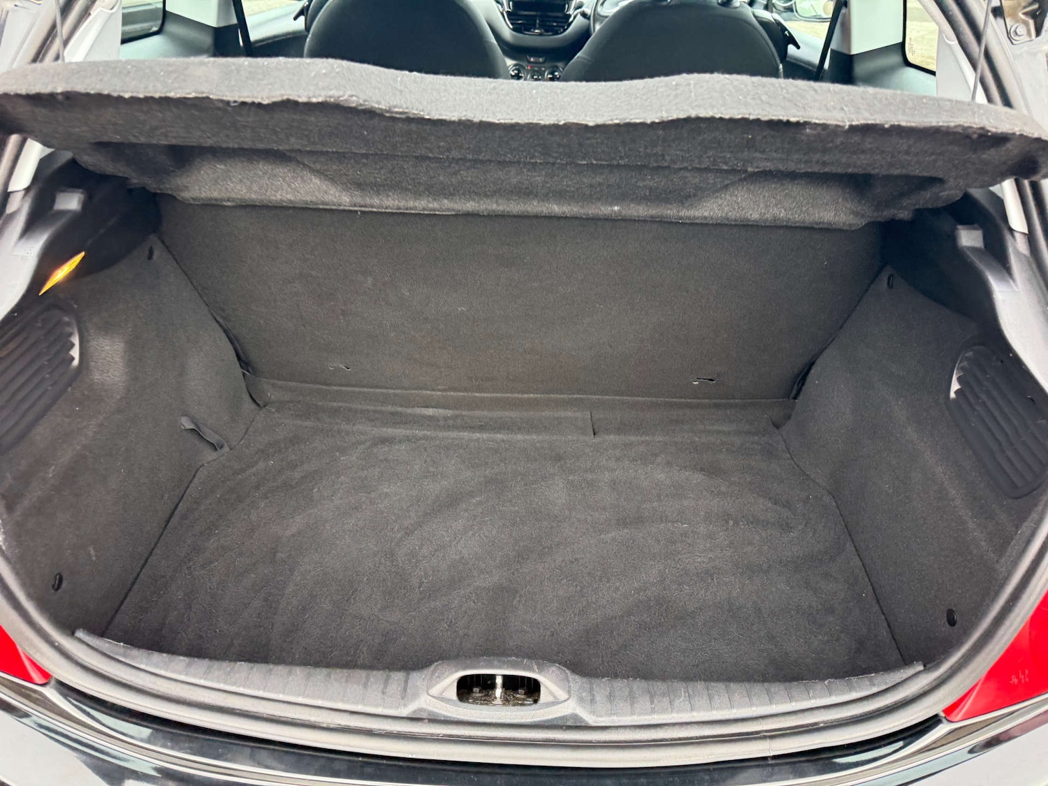 Used Peugeot 208 2013 for sale - 76351998: Photo 18