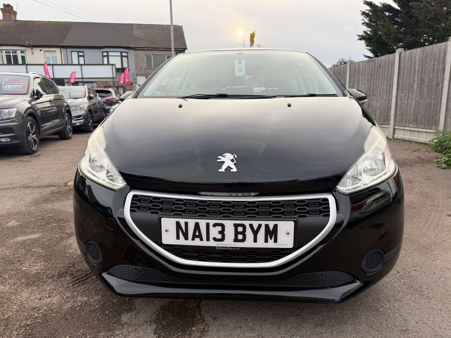 Used Peugeot 208 2013 for sale - 76351998: Photo 3
