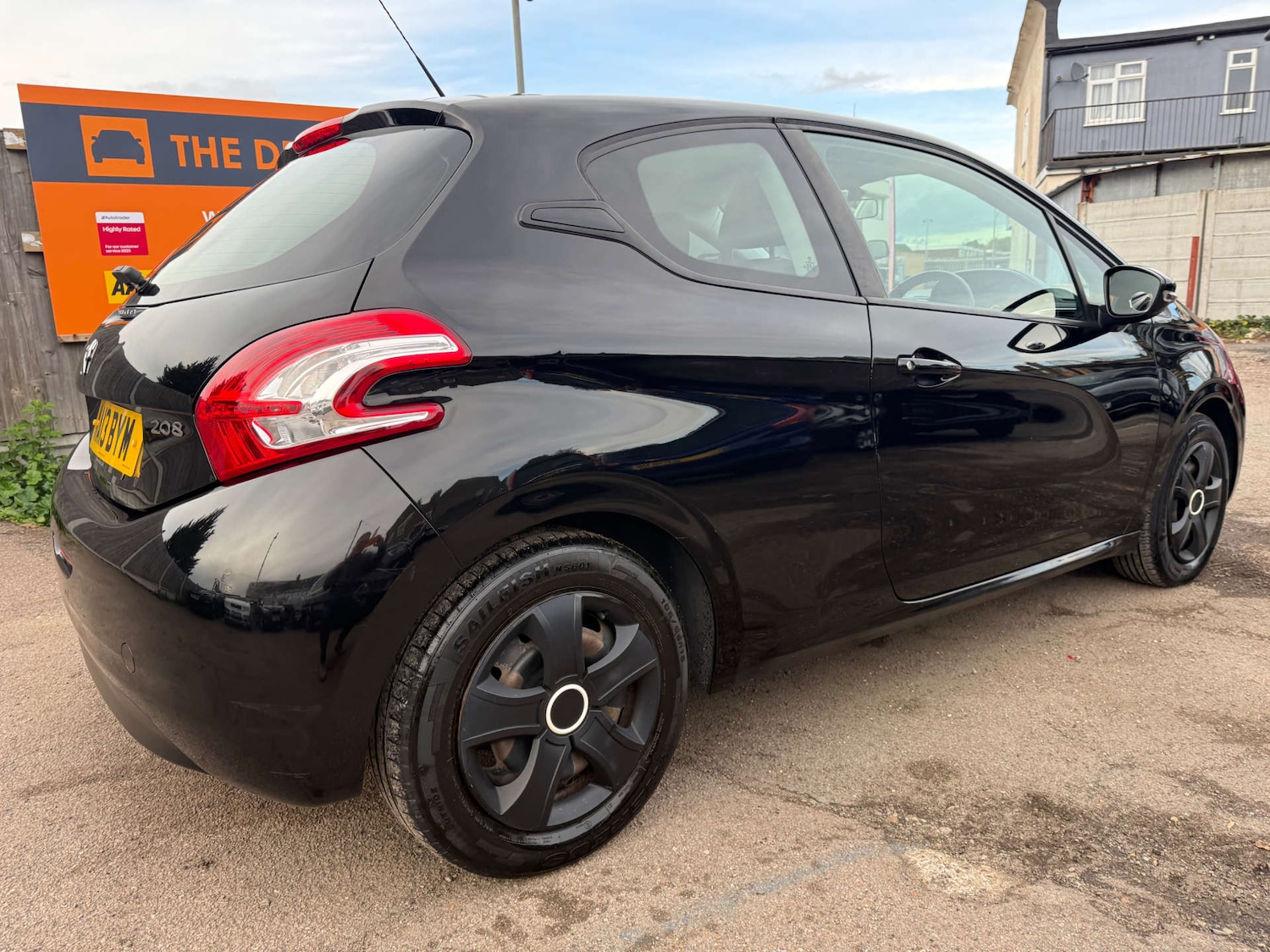 Used Peugeot 208 2013 for sale - 76351998: Photo 8