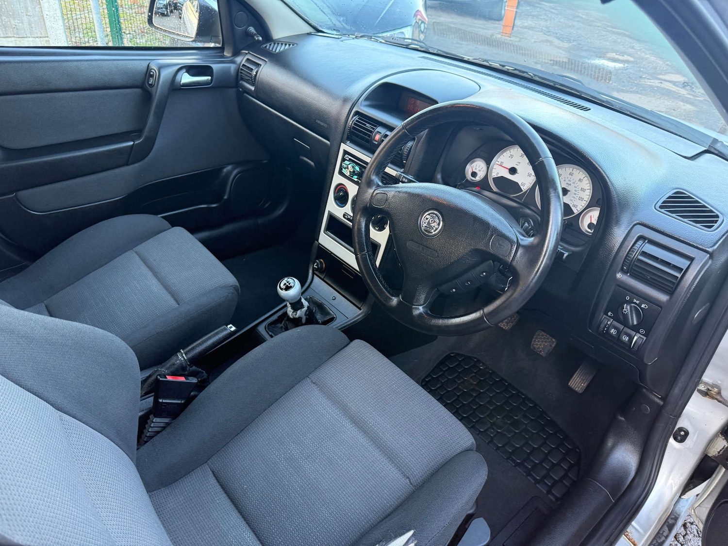 Used Vauxhall Astra 2004 for sale - 77161980: Photo 23