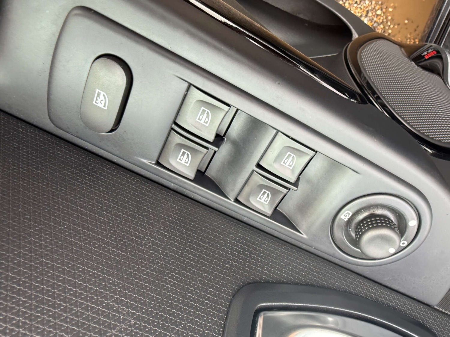 Used Renault Clio 2015 for sale - 77470096: Photo 20