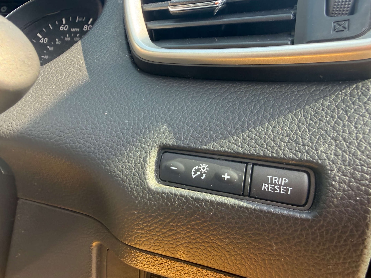 Used Nissan Qashqai 2015 for sale - 77896408: Photo 33