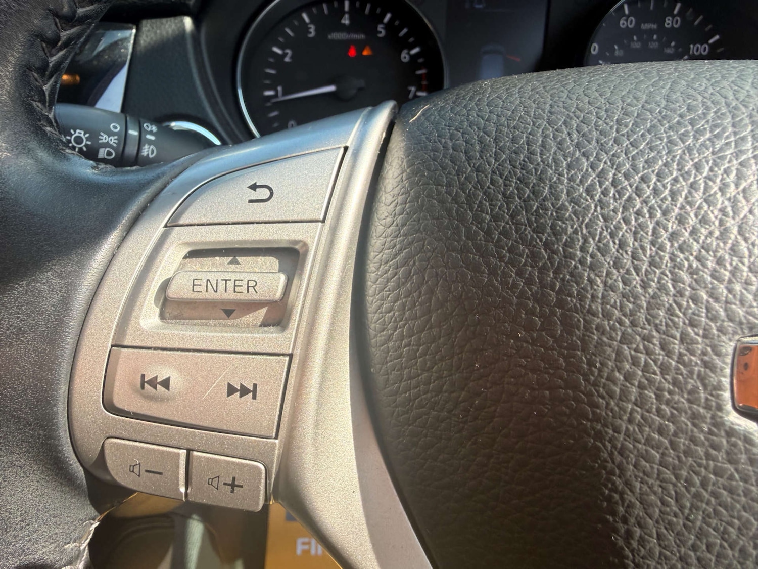 Used Nissan Qashqai 2015 for sale - 77896408: Photo 35