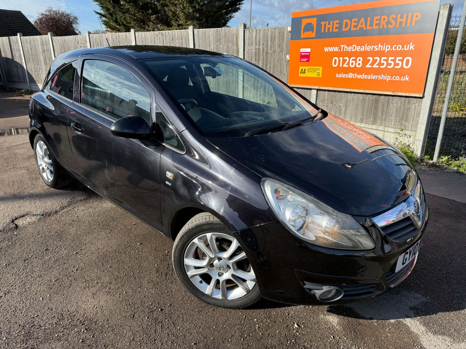 Used Vauxhall Corsa 2010 for sale - 76391865: Photo 1