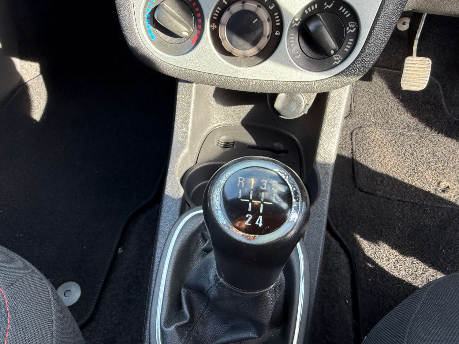 Used Vauxhall Corsa 2010 for sale - 76391865: Photo 30