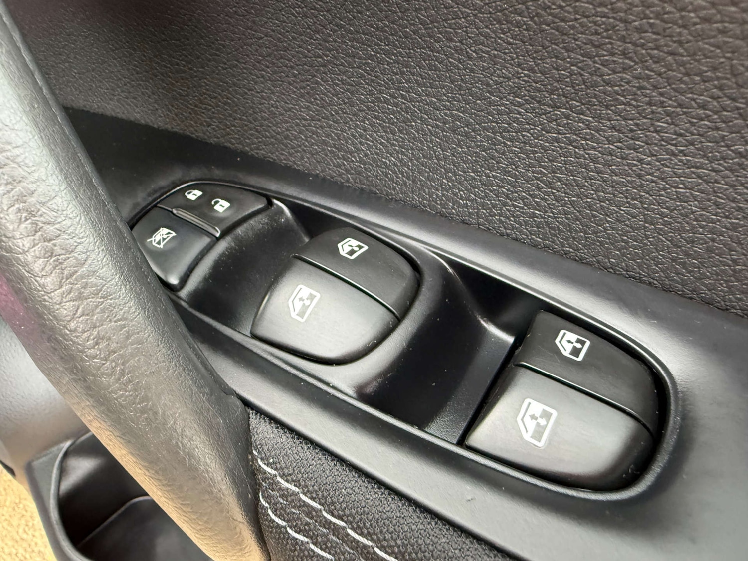 Used Nissan Qashqai 2018 for sale - 76354236: Photo 37