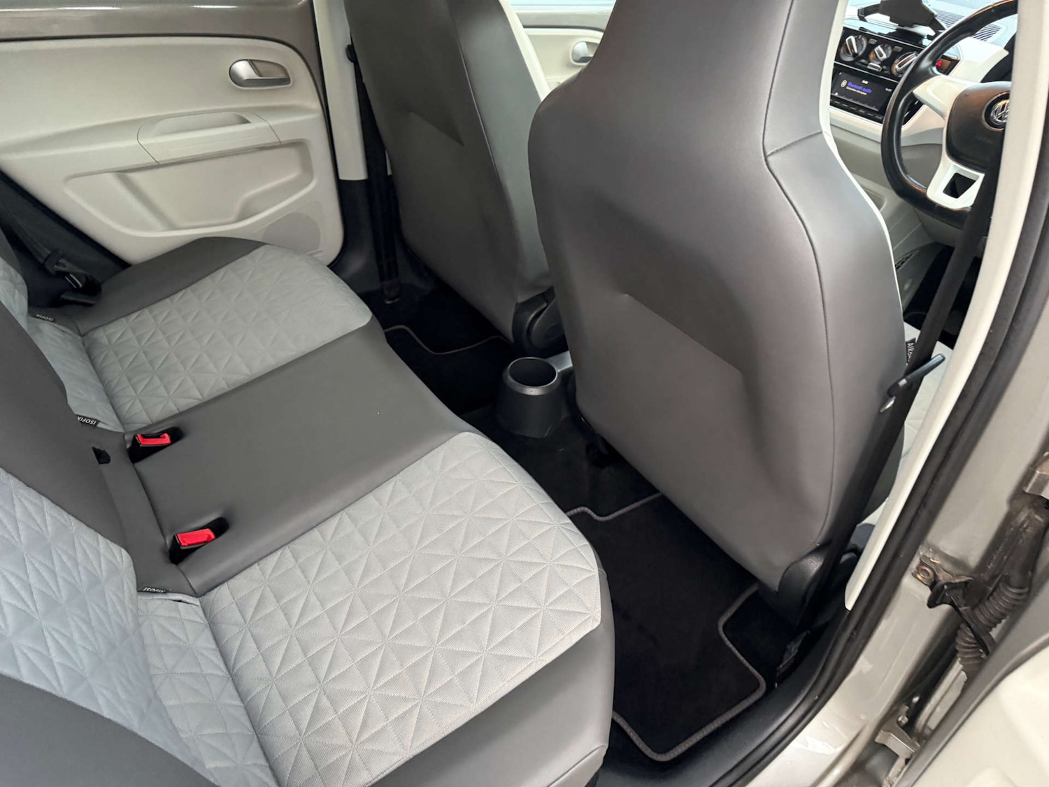 Used Volkswagen up! 2020 for sale - 76483216: Photo 22