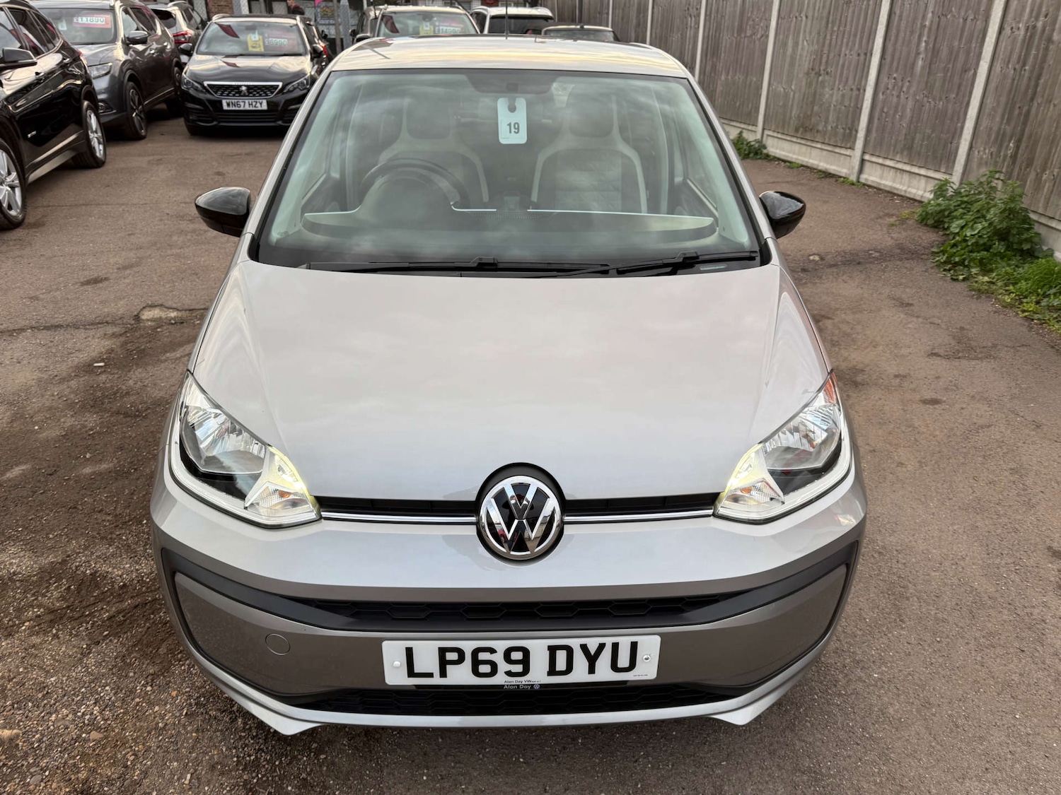 Used Volkswagen up! 2020 for sale - 76483216: Photo 3