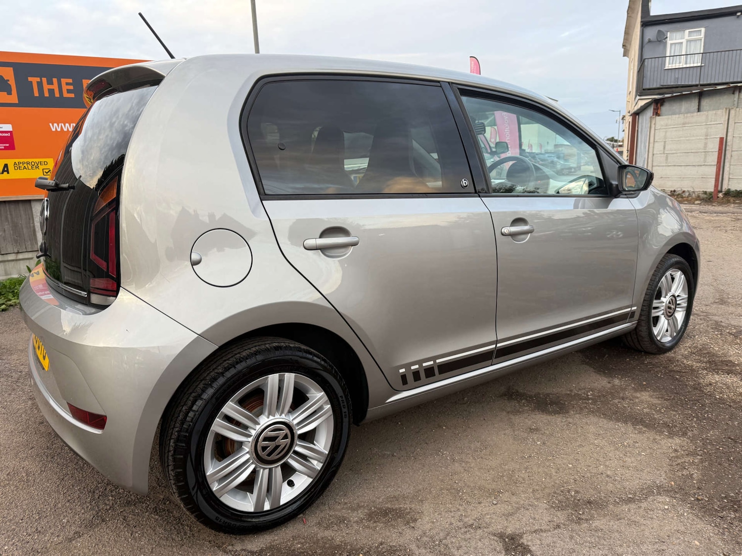 Used Volkswagen up! 2020 for sale - 76483216: Photo 6