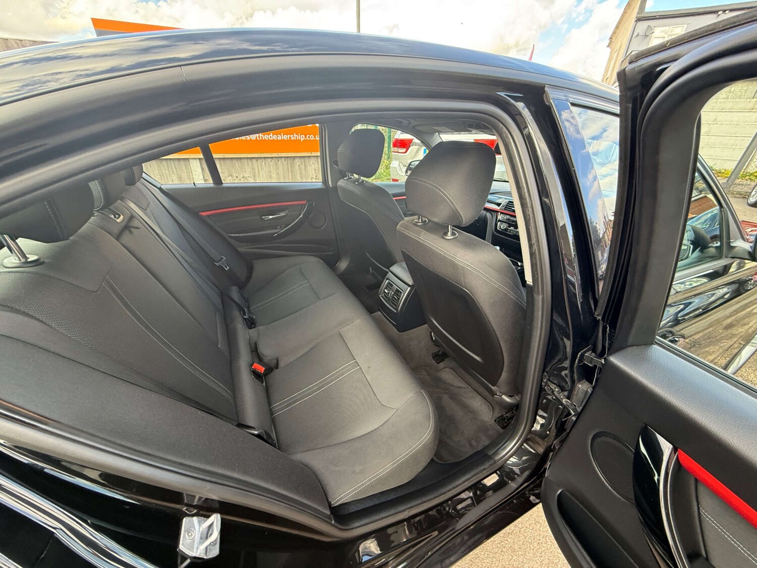 Used BMW 3 Series 2017 for sale - 76345023: Photo 19