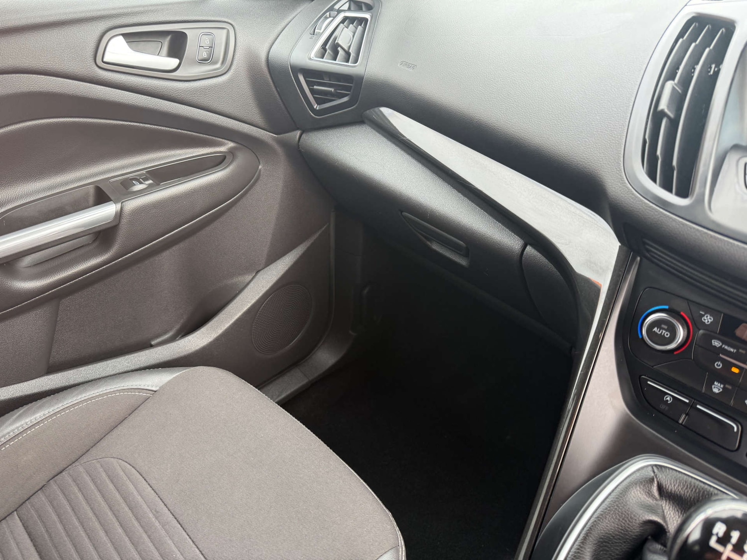 Used Ford Kuga 2018 for sale - 76422575: Photo 36