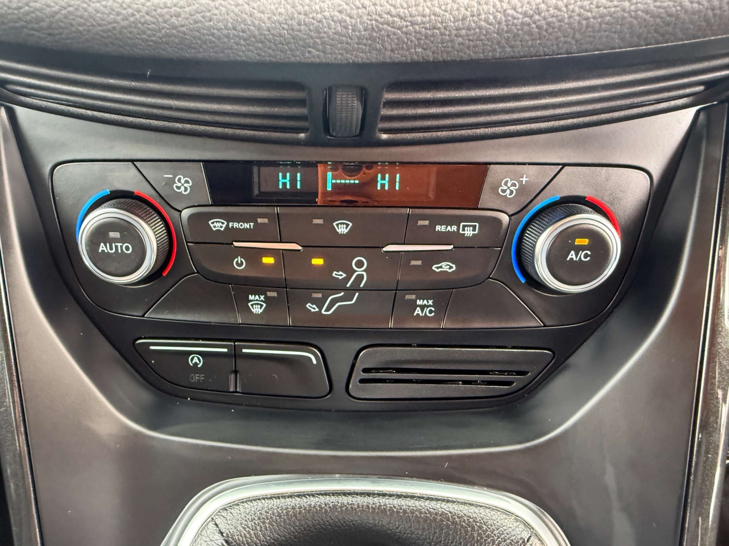 Used Ford Kuga 2018 for sale - 76422575: Photo 38