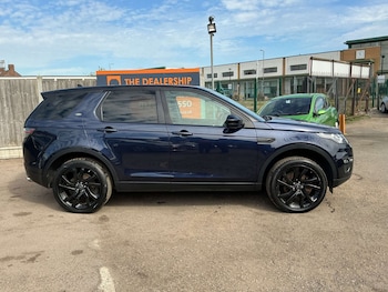 Used Land Rover Discovery Sport 2016 for sale - 78557854: Photo