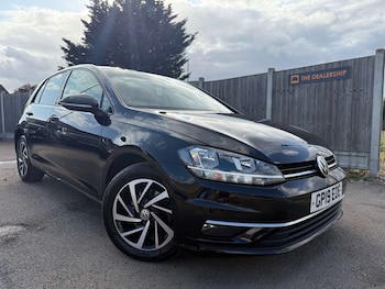 Used Volkswagen Golf 2019 for sale - 75923189: Photo