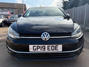 Used Volkswagen Golf 2019 for sale - 75923189: Photo