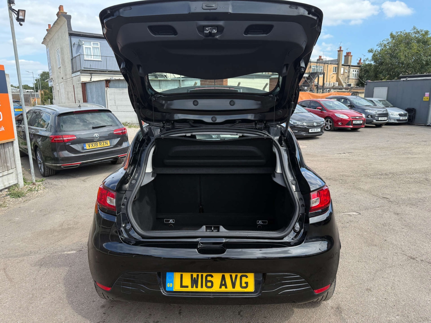 Used Renault Clio 2016 for sale - 78139635: Photo 16