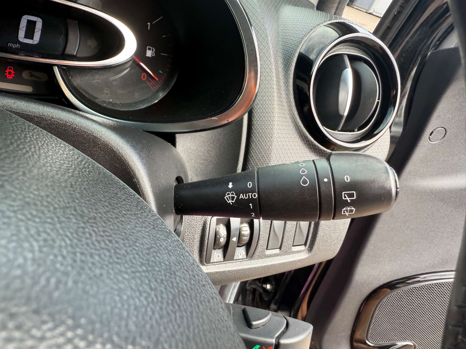 Used Renault Clio 2016 for sale - 78139635: Photo 41