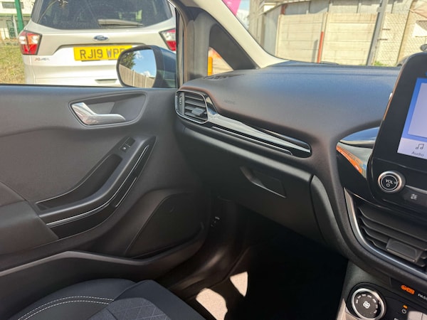 Used Ford Fiesta 2019 for sale - 76027712: Photo 42