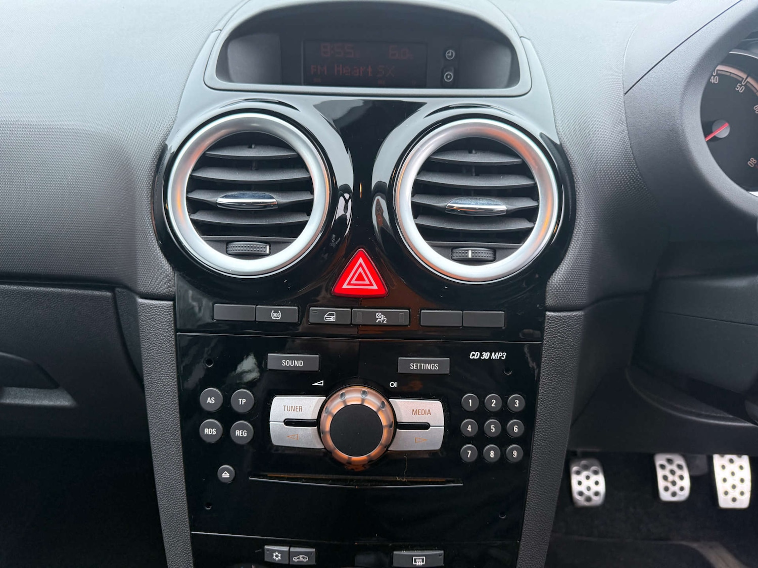 Used Vauxhall Corsa 2014 for sale - 77541310: Photo 23