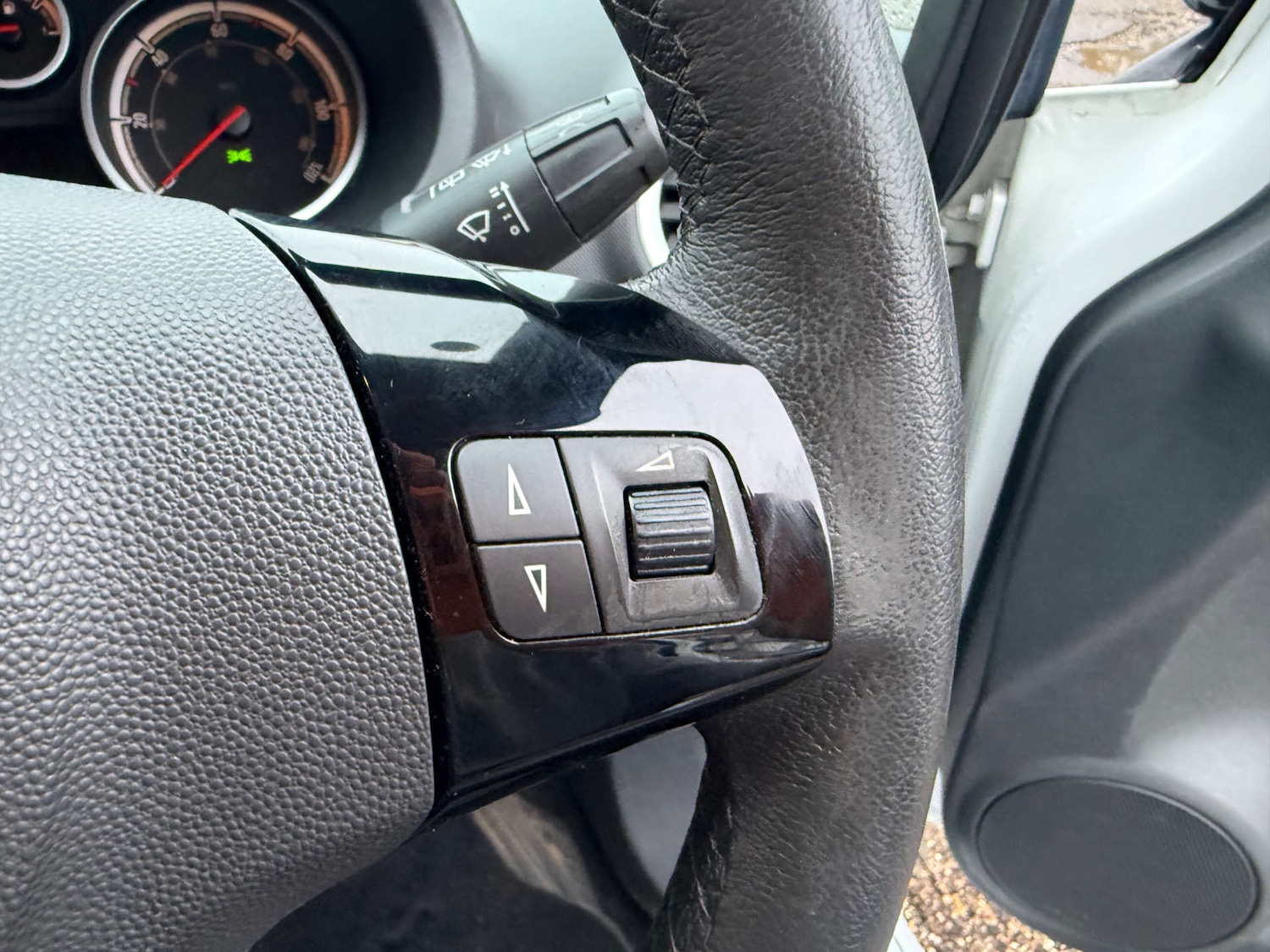 Used Vauxhall Corsa 2014 for sale - 77541310: Photo 25