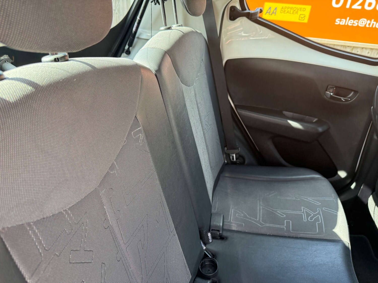 Used Toyota AYGO 2015 for sale - 78219421: Photo 10