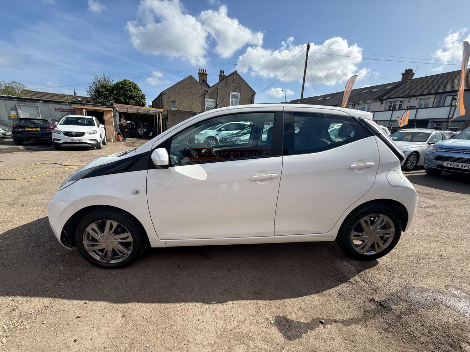 Used Toyota AYGO 2015 for sale - 78219421: Photo 12