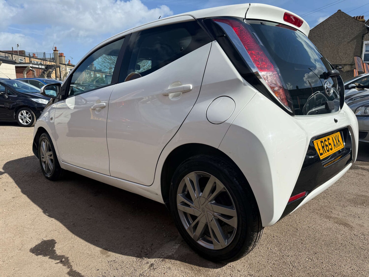 Used Toyota AYGO 2015 for sale - 78219421: Photo 13