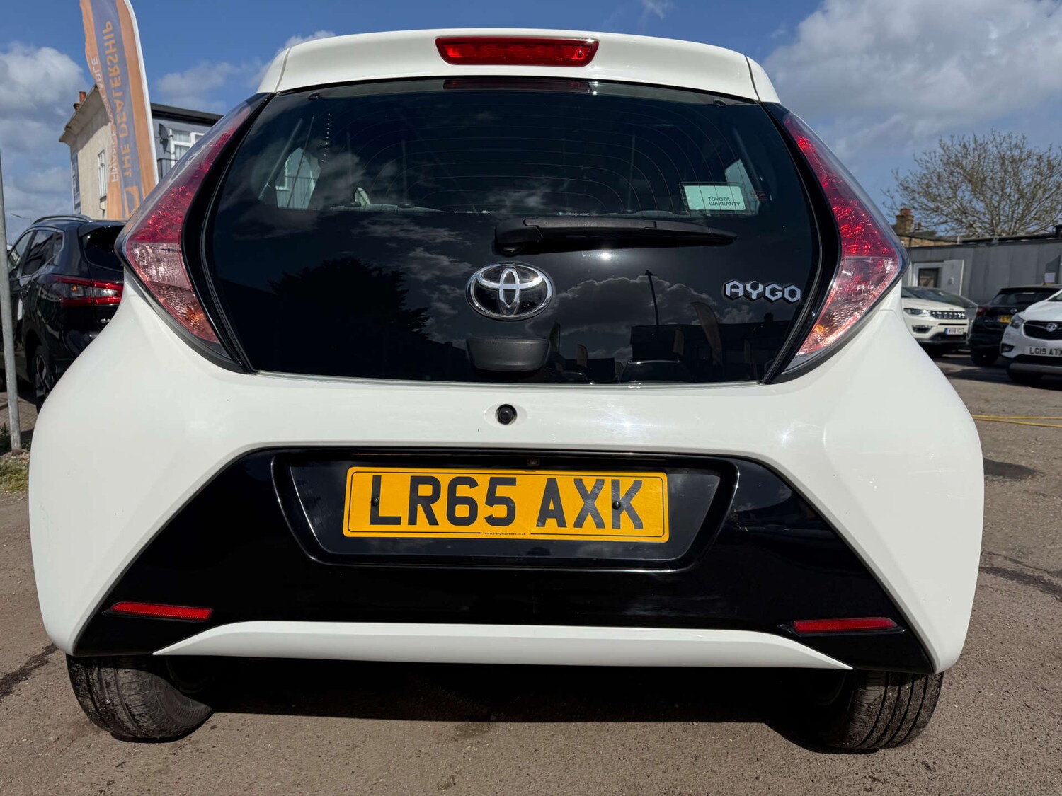 Used Toyota AYGO 2015 for sale - 78219421: Photo 17