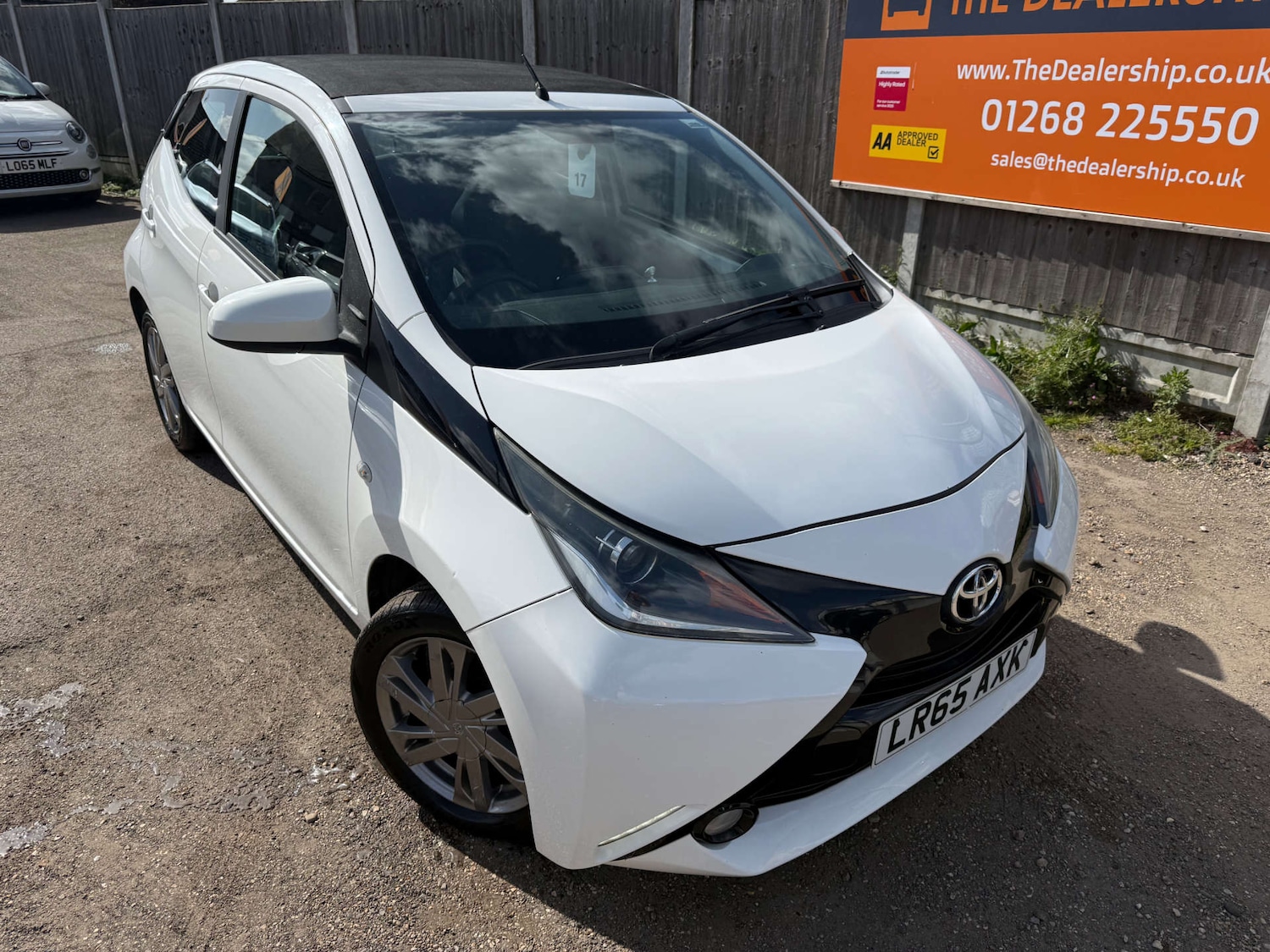 Used Toyota AYGO 2015 for sale - 78219421: Photo 2