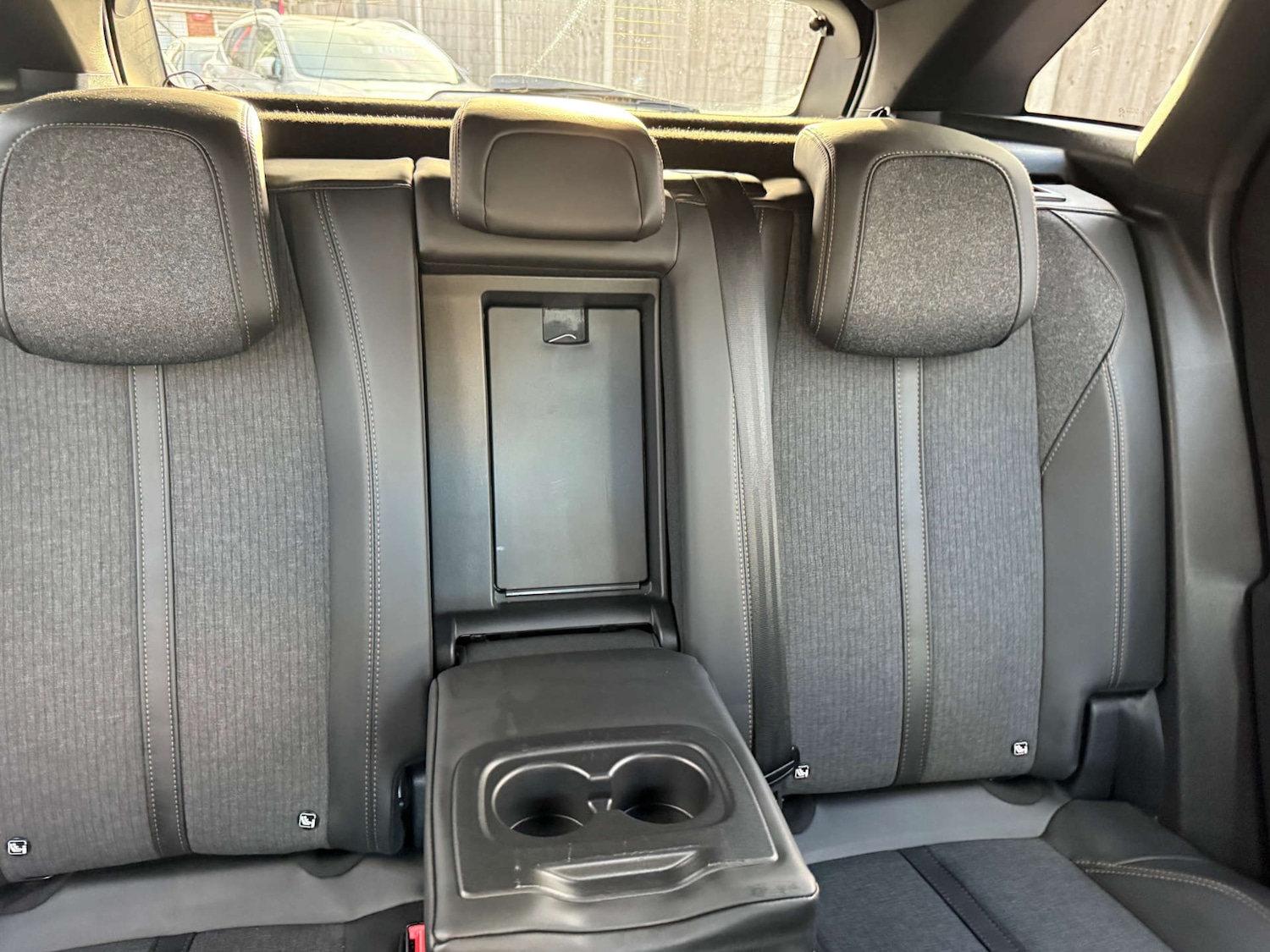 Used Peugeot 3008 2017 for sale - 76016310: Photo 25