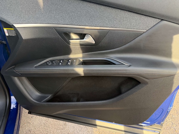 Used Peugeot 3008 2017 for sale - 76016310: Photo 27