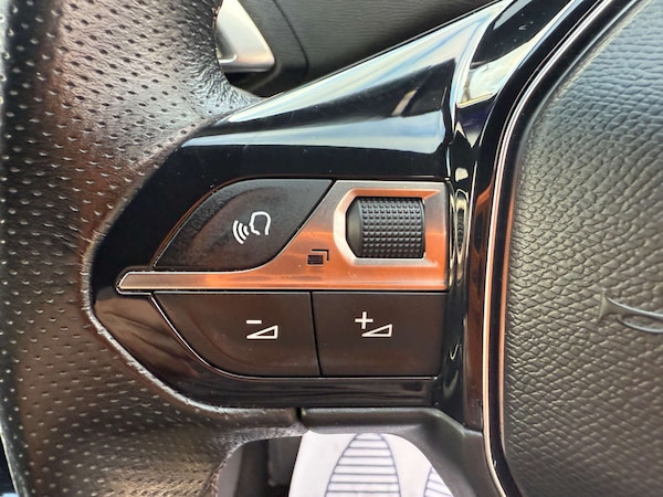 Used Peugeot 3008 2017 for sale - 76016310: Photo 40