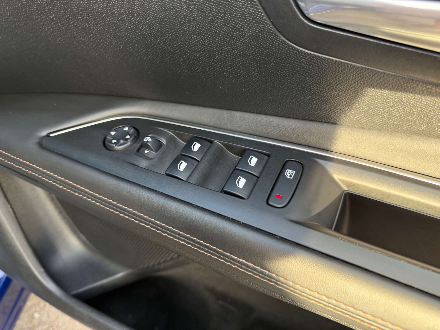 Used Peugeot 3008 2017 for sale - 76016310: Photo 47