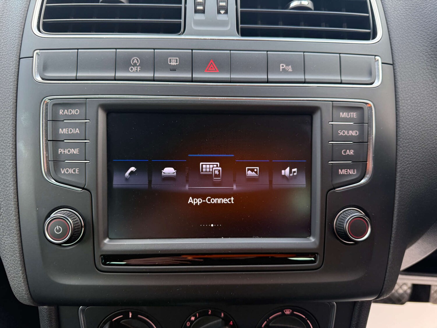 Used Volkswagen Polo 2017 for sale - 77571327: Photo 24