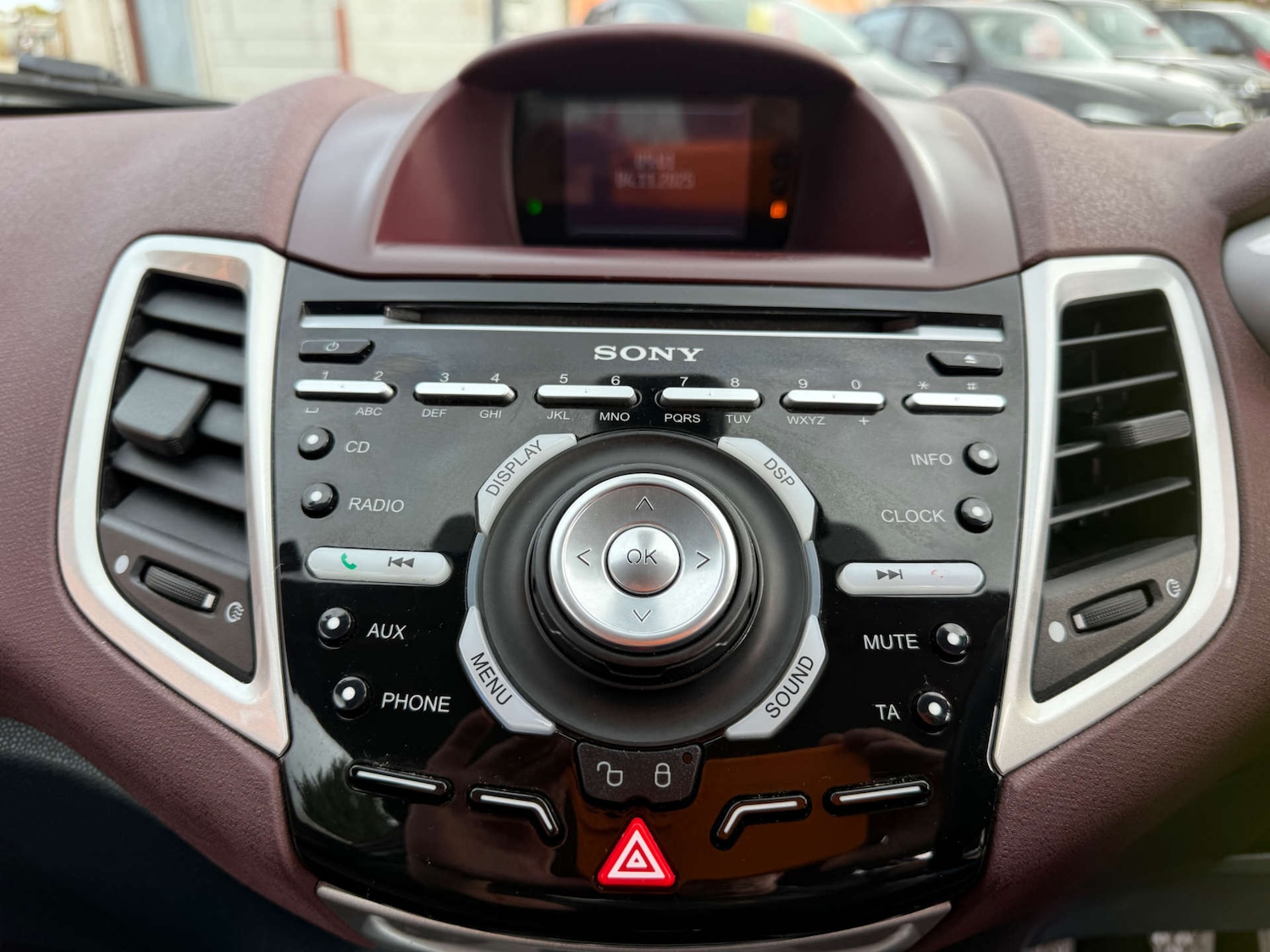 Used Ford Fiesta 2010 for sale - 76462111: Photo 19