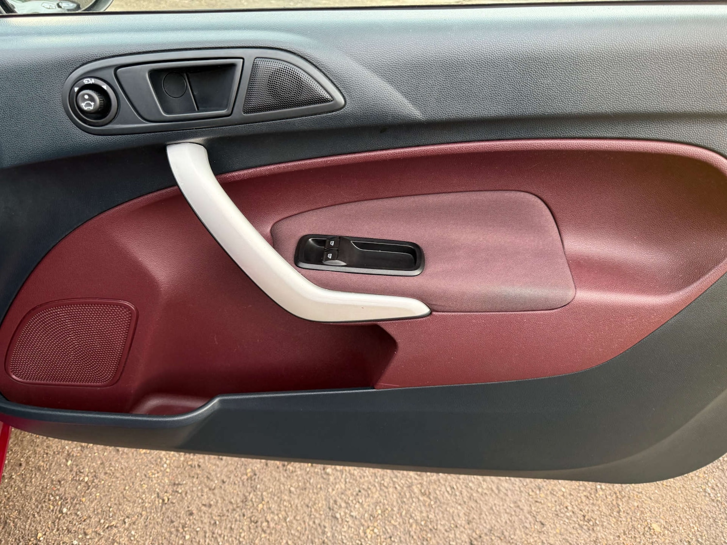 Used Ford Fiesta 2010 for sale - 76462111: Photo 32