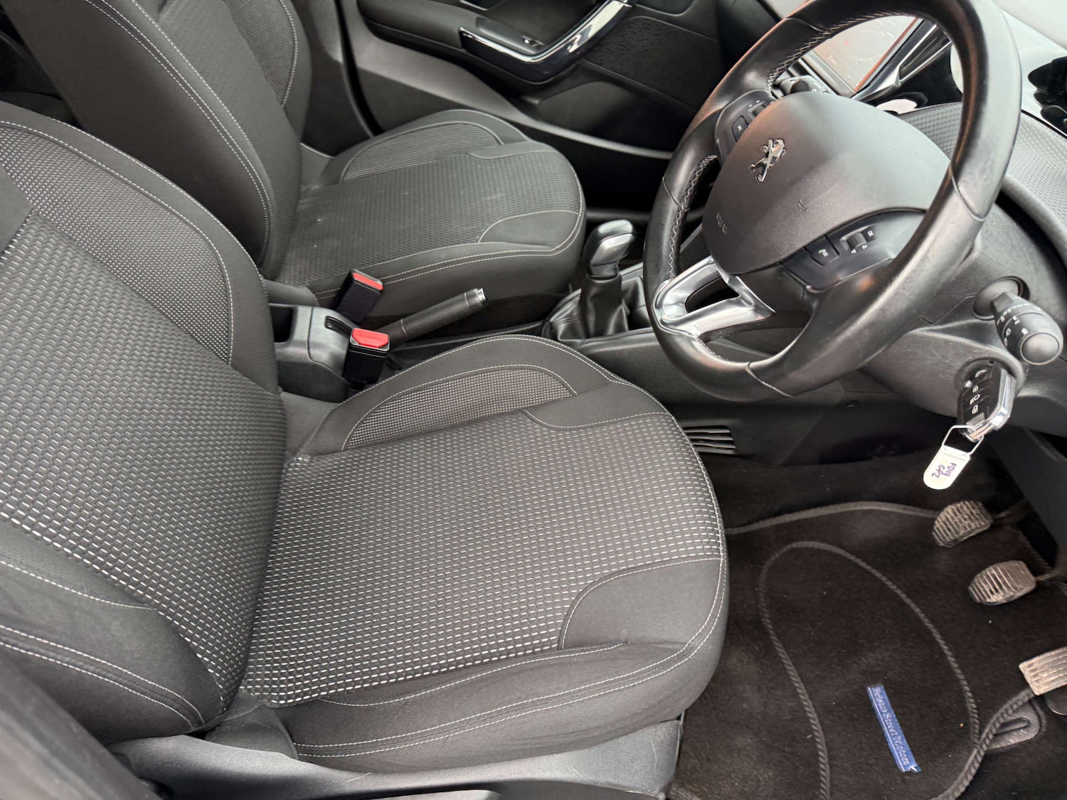 Used Peugeot 208 2019 for sale - 76720465: Photo 26