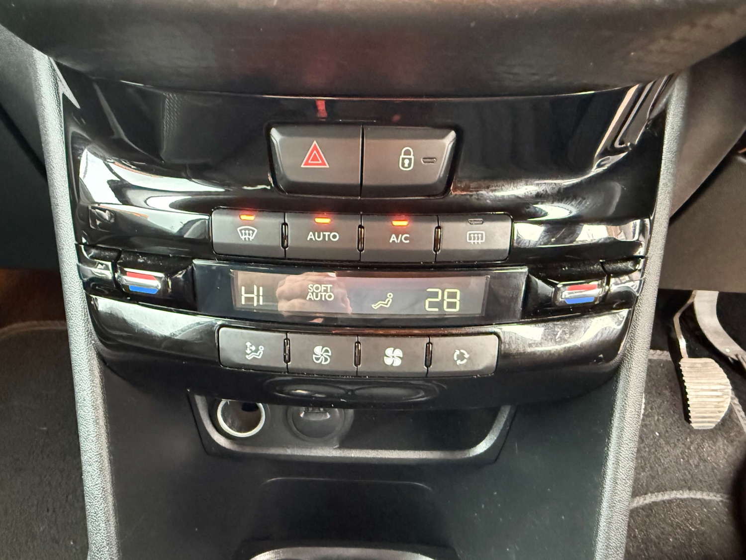 Used Peugeot 208 2019 for sale - 76720465: Photo 34