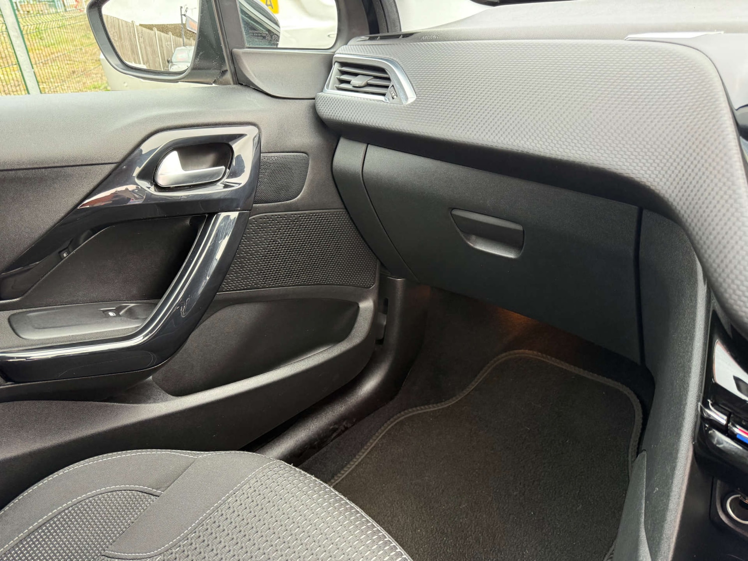 Used Peugeot 208 2019 for sale - 76720465: Photo 36