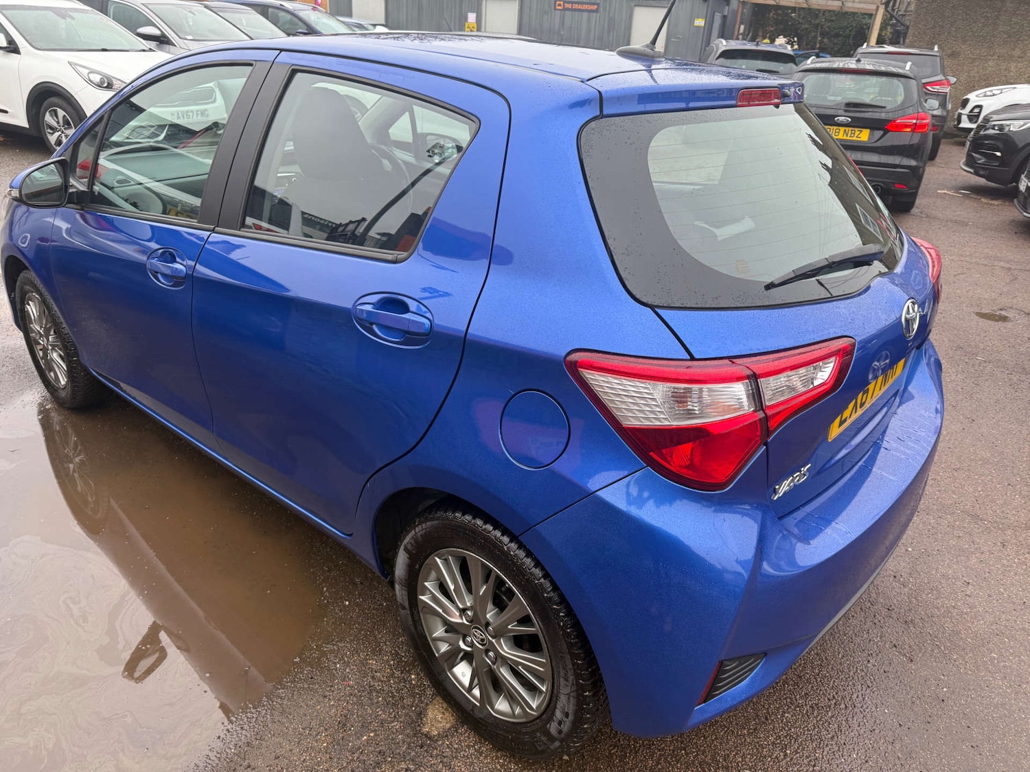 Used Toyota Yaris 2017 for sale - 76854623: Photo 10