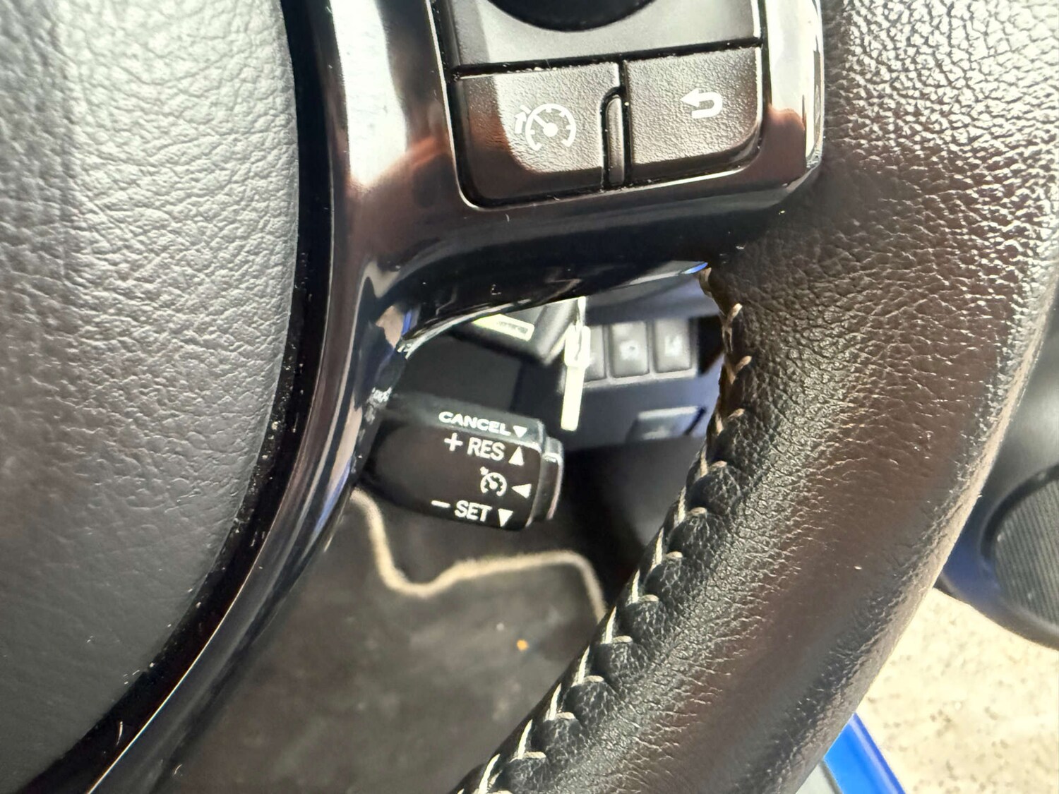 Used Toyota Yaris 2017 for sale - 76854623: Photo 34