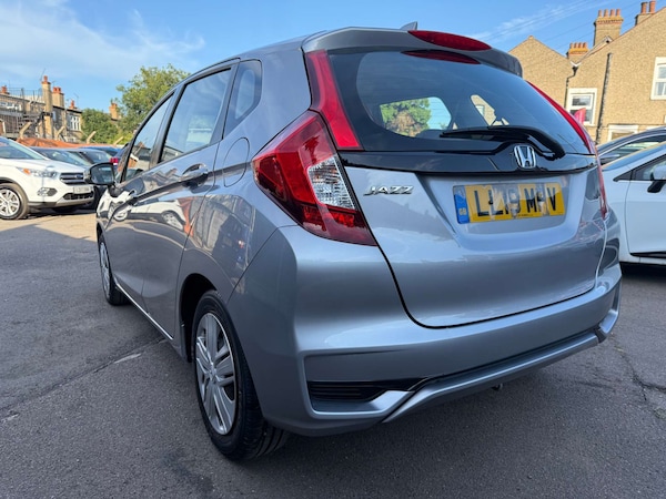 Used Honda Jazz 2019 for sale - 76177235: Photo 11