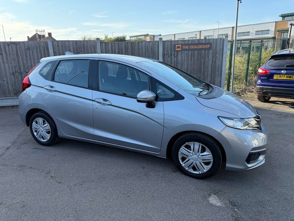 Used Honda Jazz 2019 for sale - 76177235: Photo 16