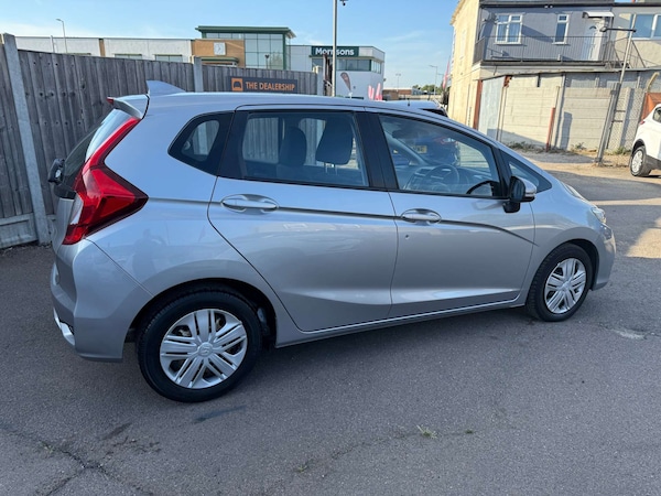 Used Honda Jazz 2019 for sale - 76177235: Photo 17