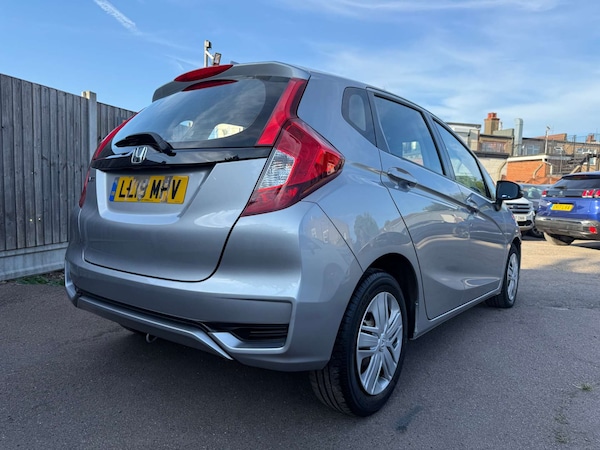 Used Honda Jazz 2019 for sale - 76177235: Photo 18