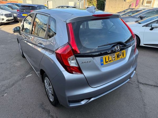 Used Honda Jazz 2019 for sale - 76177235: Photo 5