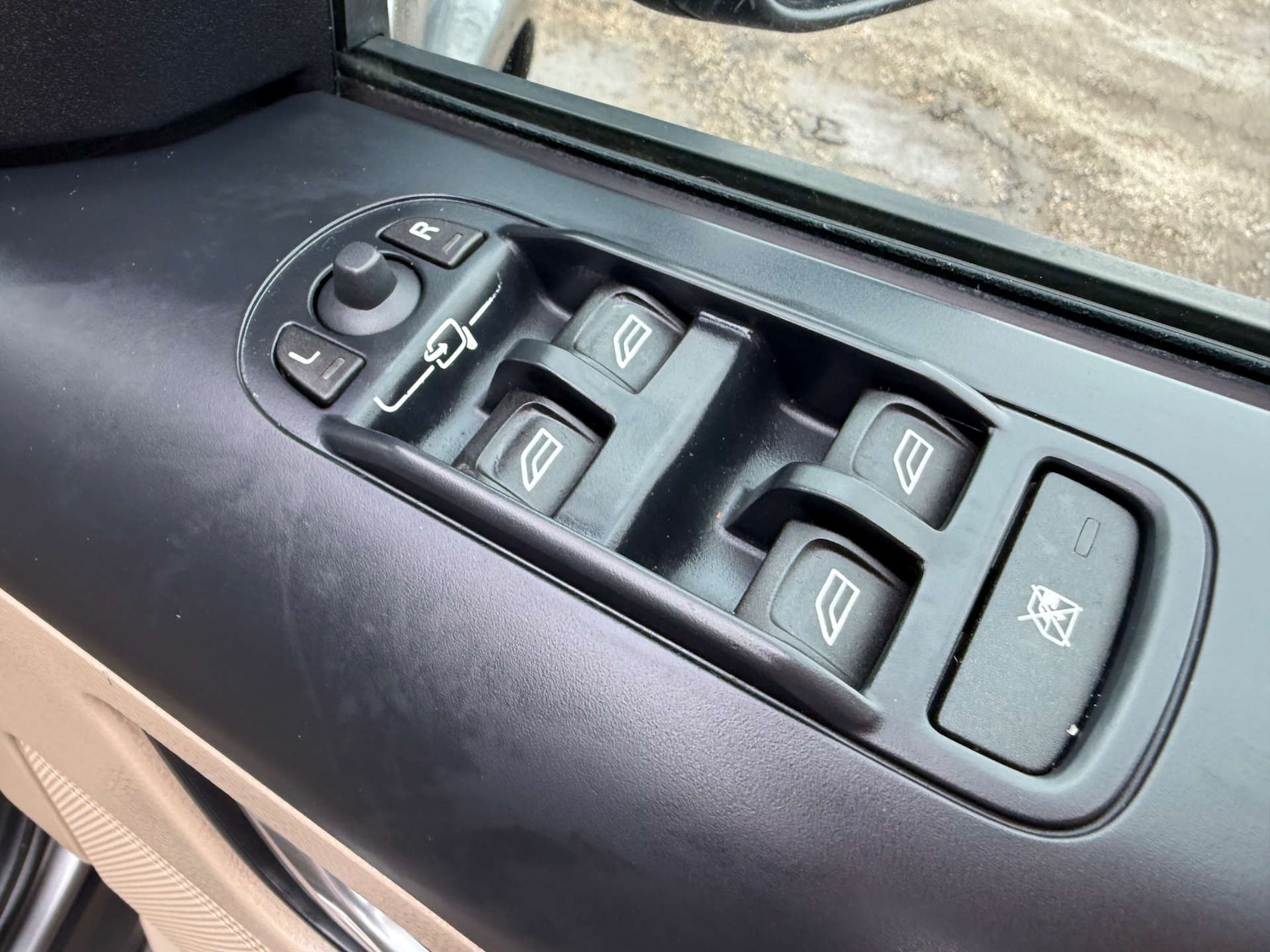 Used Land Rover Freelander 2010 for sale - 76614755: Photo 27