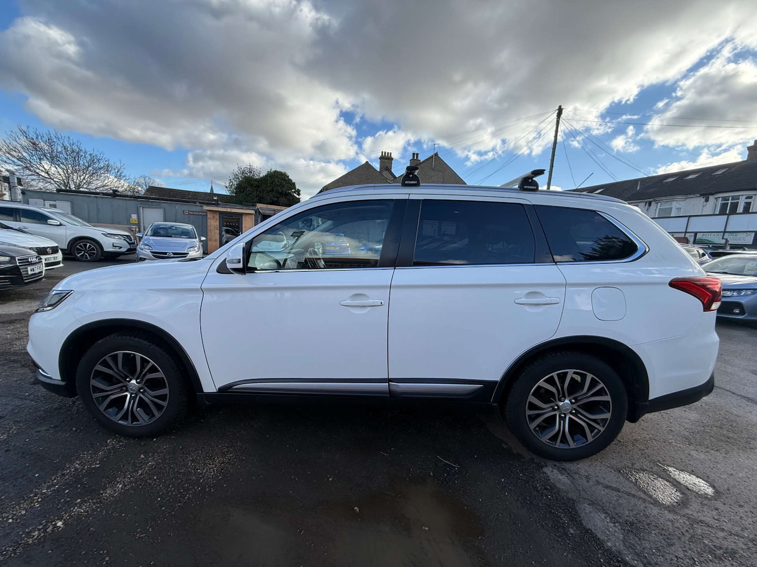 Used Mitsubishi Outlander 2015 for sale - 77556759: Photo 13