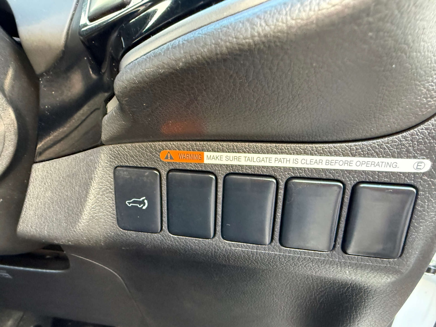 Used Mitsubishi Outlander 2015 for sale - 77556759: Photo 26